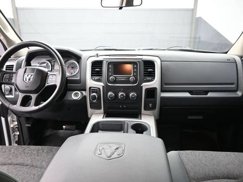 Used 2017 RAM 1500 Classic SLT RWD image 25