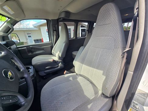 Used 2019 Chevrolet Express 3500 LT w/ LT Preferred Equipment Group image 13