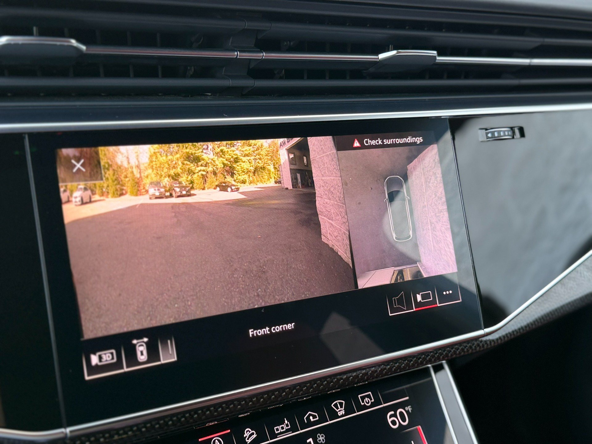 Used 2020 Audi SQ7 Prestige w/ Prestige Package AWD/4WD image 21