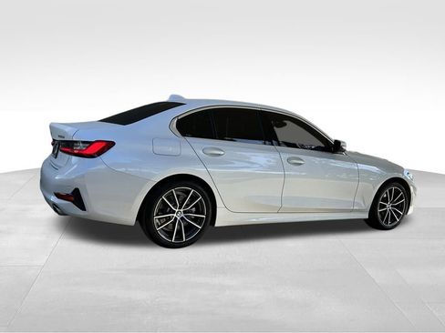 Used 2019 BMW 330i Sedan w/ Driving Assistance Package image 5