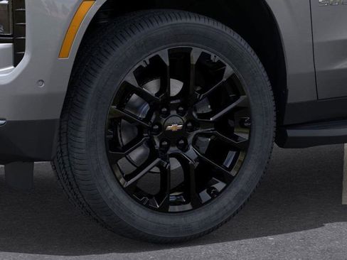 New 2026 Chevrolet Suburban Premier w/ Sun And Tow Package image 9