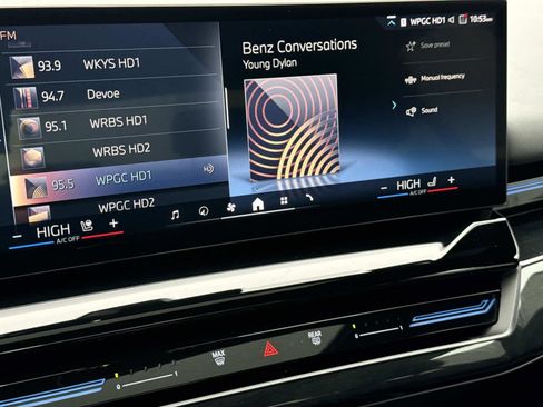 Used 2024 BMW 530i xDrive 530i xDrive w/ M Sport Package image 3