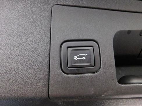 Used 2021 Cadillac XT5 Sportv w/ Platinum Package image 17