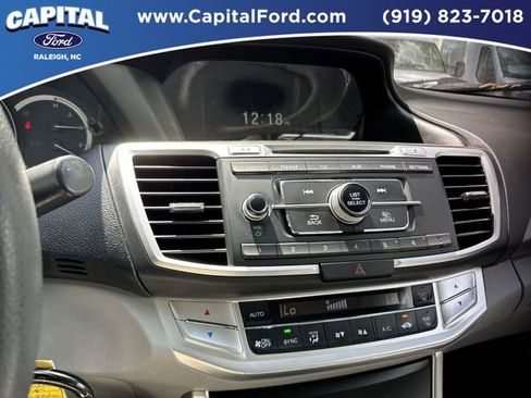 Used 2014 Honda Accord LX image 25