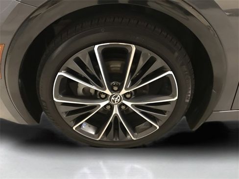 Certified 2024 Toyota Prius XLE image 10