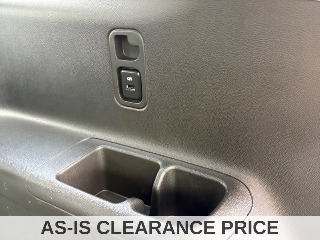 Used 2019 Chevrolet Traverse Premier w/ Driver Confidence II Package FWD image 39