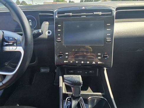 Used 2022 Hyundai Tucson SEL w/ Convenience + Premium Package AWD/4WD image 12