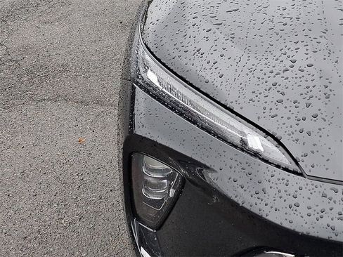 Certified 2025 Buick Envision Sport Touring image 9