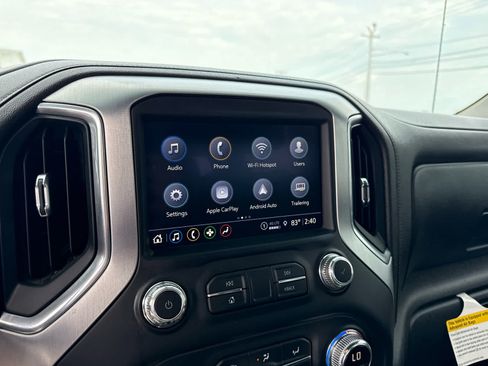 Certified 2021 GMC Sierra 1500 SLT w/ SLT Premium Package AWD/4WD image 15
