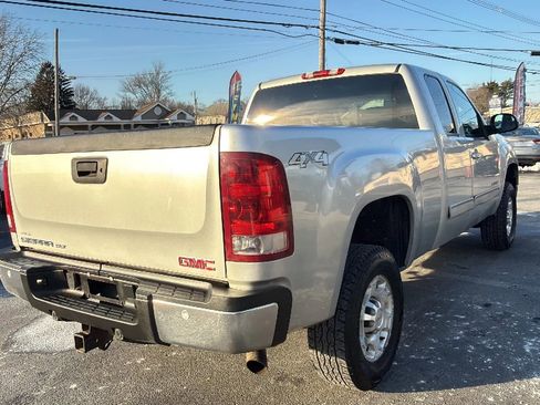 Used 2010 GMC Sierra 2500 SLT w/ SLT Convenience Package image 8