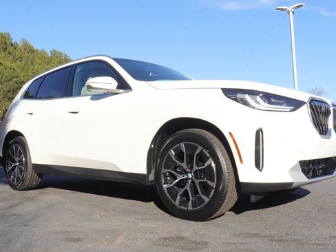 New 2026 BMW X3 xDrive30 image 3