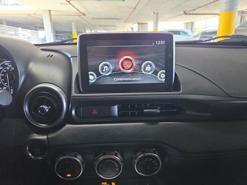 Used 2017 FIAT 124 Spider Abarth RWD image 14