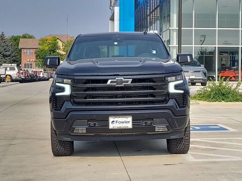Used 2024 Chevrolet Silverado 1500 High Country w/ Midnight Edition AWD/4WD image 3