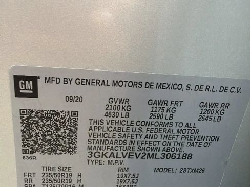 Used 2021 GMC Terrain SLT w/ Infotainment Package II AWD/4WD image 32