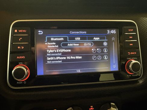 Used 2021 Nissan Kicks S image 34