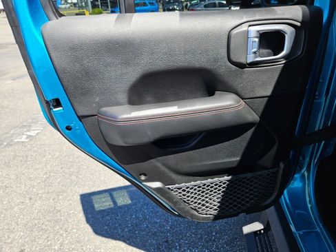 Used 2020 Jeep Wrangler Unlimited Rubicon AWD/4WD image 17
