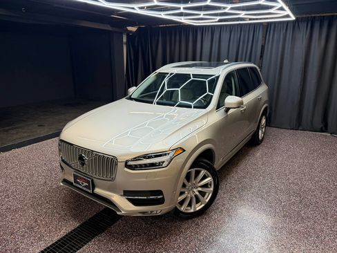 Used 2016 Volvo XC90 T6 Inscription AWD/4WD image 2