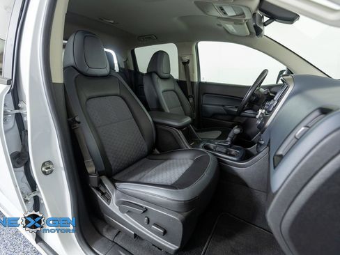 Used 2020 Chevrolet Colorado Z71 AWD/4WD image 41