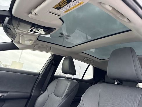 Used 2024 Lexus RZ 300e Premium w/ Accessory Package (Z1) FWD image 22