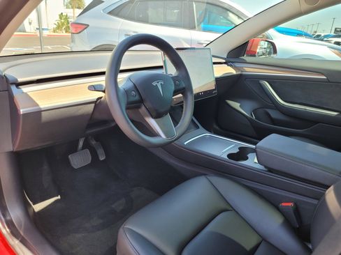 Used 2022 Tesla Model 3 Long Range AWD/4WD image 9