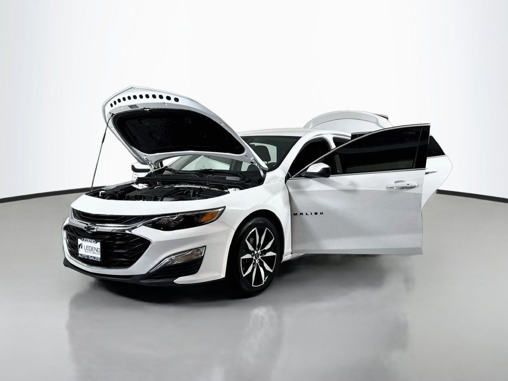 Used 2022 Chevrolet Malibu RS FWD image 16