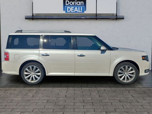 Used 2014 Ford Flex Limited w/ Equipment Group 301A FWD image 2