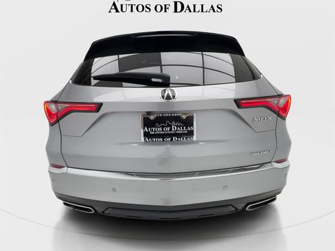 Used 2023 Acura MDX SH-AWD w/ Technology Package image 9
