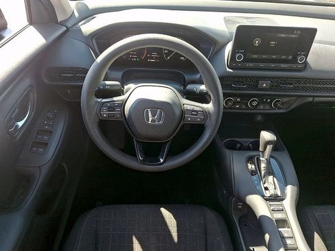 Used 2025 Honda HR-V LX image 11