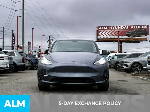 Used 2023 Tesla Model Y AWD image 3