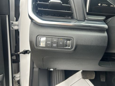 Used 2026 GMC Terrain Elevation AWD/4WD image 18
