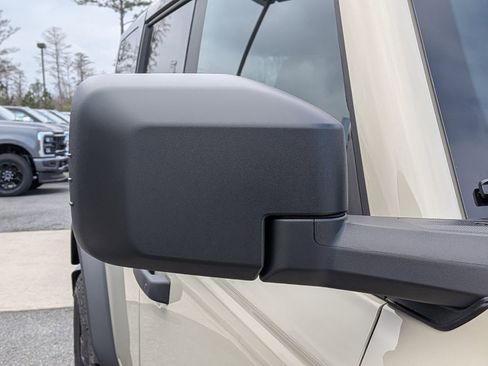 New 2025 Ford Bronco Outer Banks w/ Black Appearance Package AWD/4WD image 13