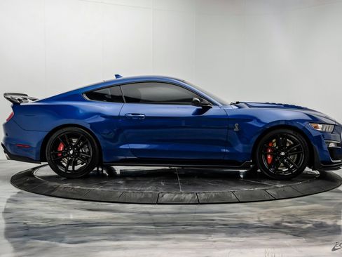 Used 2022 Ford Mustang Shelby GT500 w/ Technology Package image 26