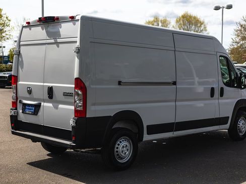 Used 2025 RAM ProMaster 2500 w/ Convenience Group FWD image 7