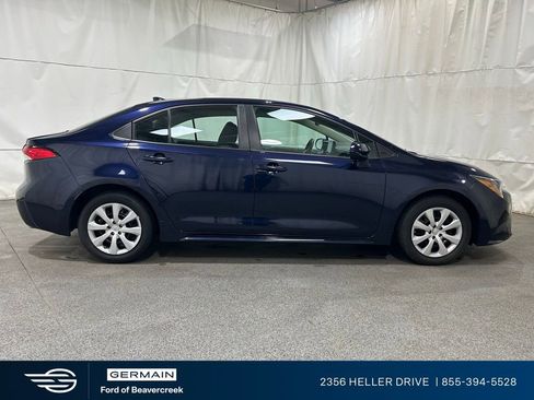 Used 2022 Toyota Corolla LE image 9