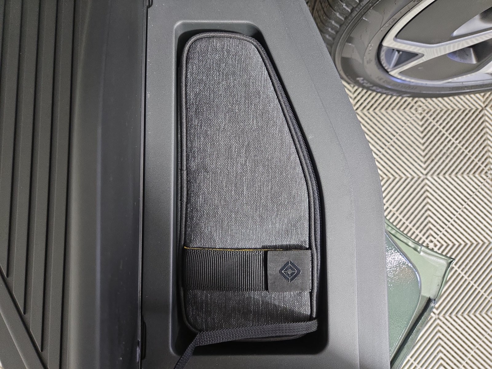 Used 2022 Rivian R1T Adventure AWD/4WD image 32