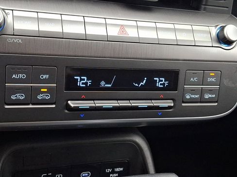 Certified 2024 Hyundai Kona SEL AWD/4WD image 16