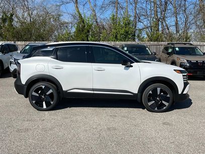 New 2025 Nissan Kicks SR