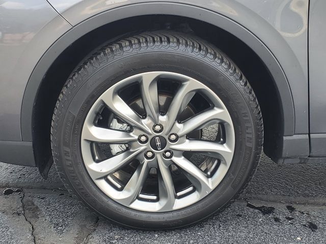 Used 2022 Lincoln Corsair AWD w/ Premium Package image 5