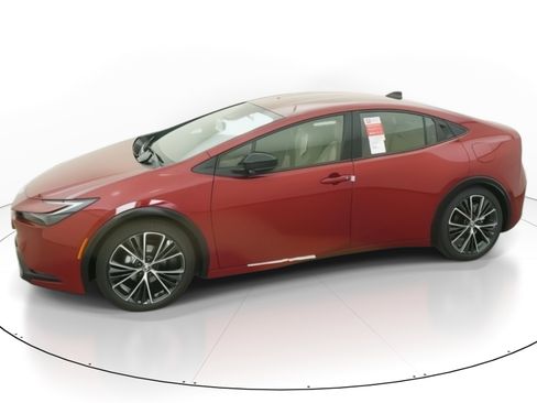 New 2026 Toyota Prius XLE image 2