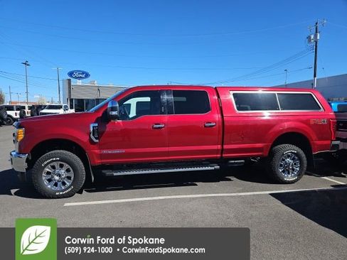 Used 2017 Ford F250 XLT w/ XLT Premium Package image 9