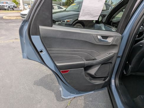Used 2025 Ford Escape SE w/ PHEV Premium Package FWD image 20