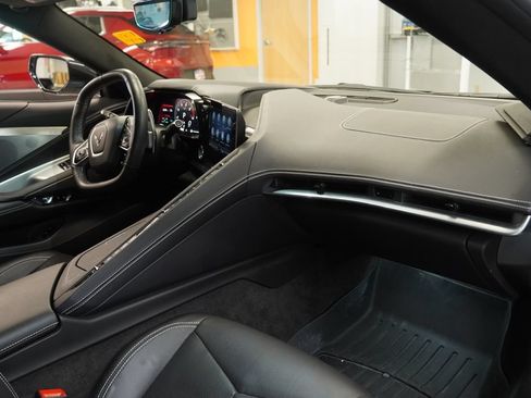 Used 2022 Chevrolet Corvette Stingray Preferred Cpe w/ Battery Protection Package RWD image 30