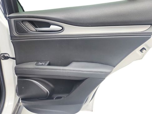 Used 2018 Alfa Romeo Stelvio Sport w/ Quick Order Package 22J Sport image 30