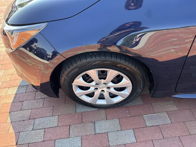 Used 2023 Toyota Corolla LE FWD image 10