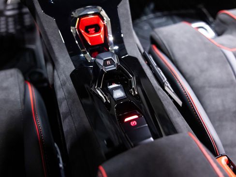 Used 2024 Lamborghini Huracan Sterrato AWD/4WD image 46