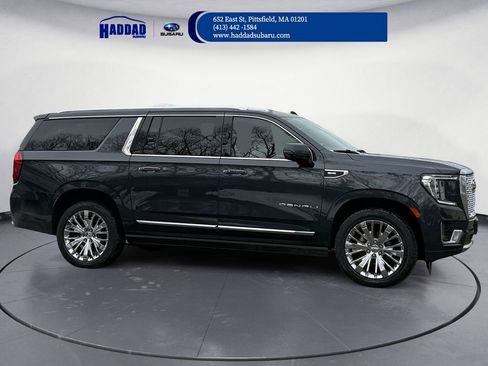 Used 2021 GMC Yukon XL Denali w/ Denali Premium Package image 7