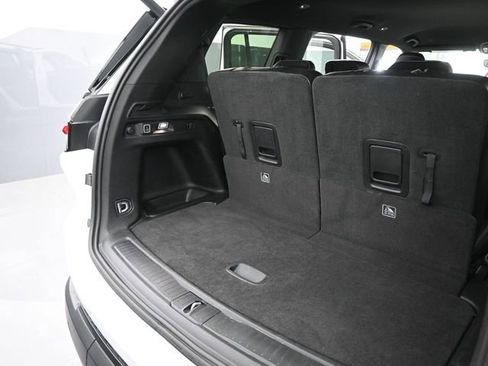 Used 2023 Jeep Grand Cherokee L Laredo image 19