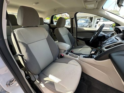Used 2013 Ford Focus SE image 13