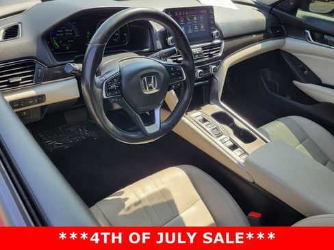Used 2021 Honda Accord Touring image 5