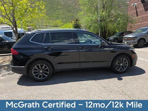 Used 2022 Volkswagen Tiguan SE w/ Panoramic Sunroof Package AWD/4WD image 2